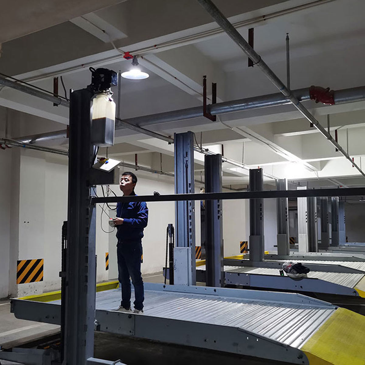 室內(nèi)機(jī)械式立體停車(chē)設(shè)備租用